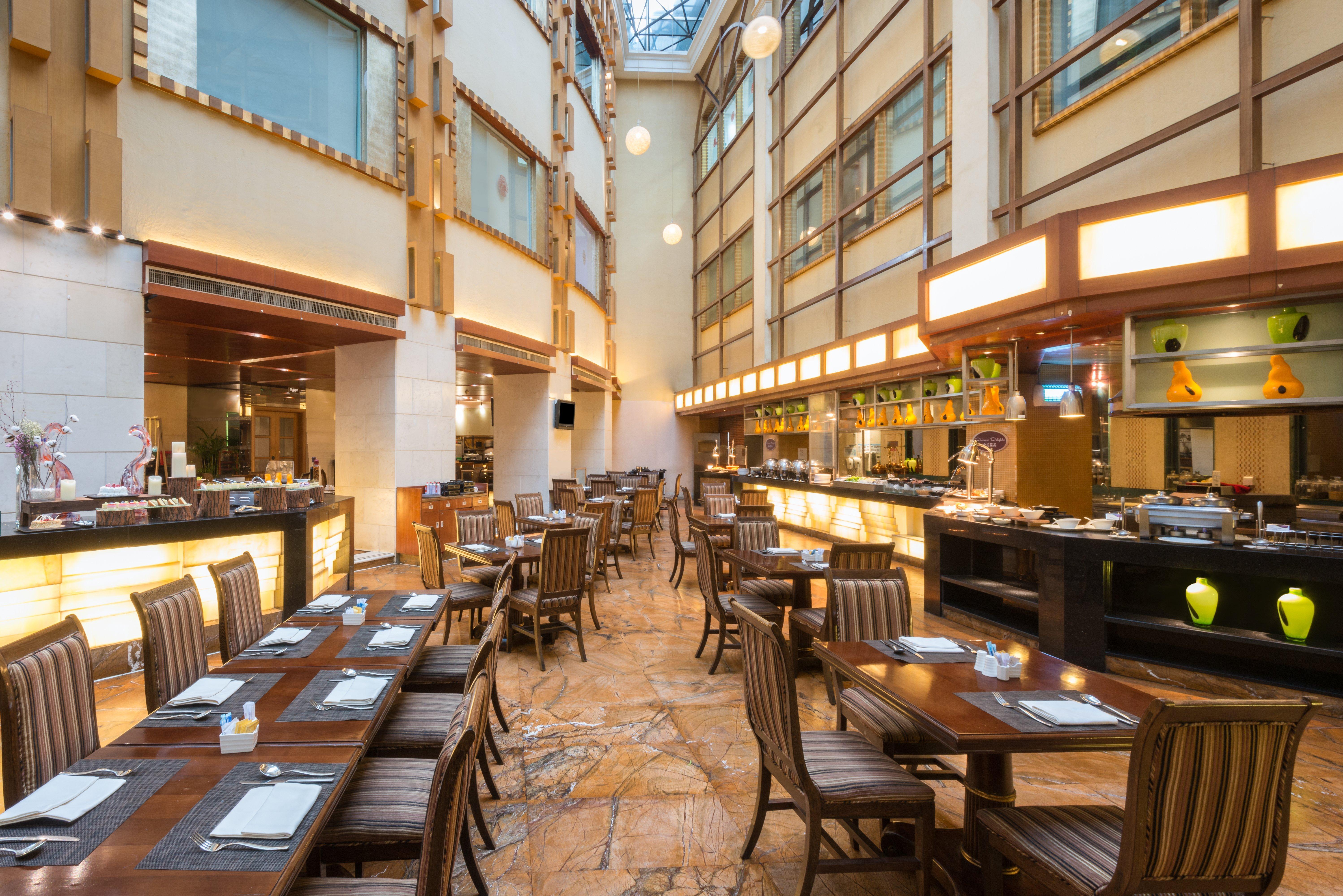 Crowne Plaza Qingdao, An Ihg Hotel Restaurant photo